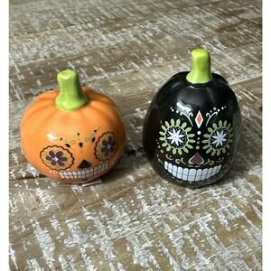 Cracker Barrel Day of the Dead Sugar Skull Pumpkin Salt and Pepper Shakers New